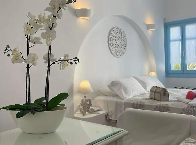 Folegandros Apartments 2*