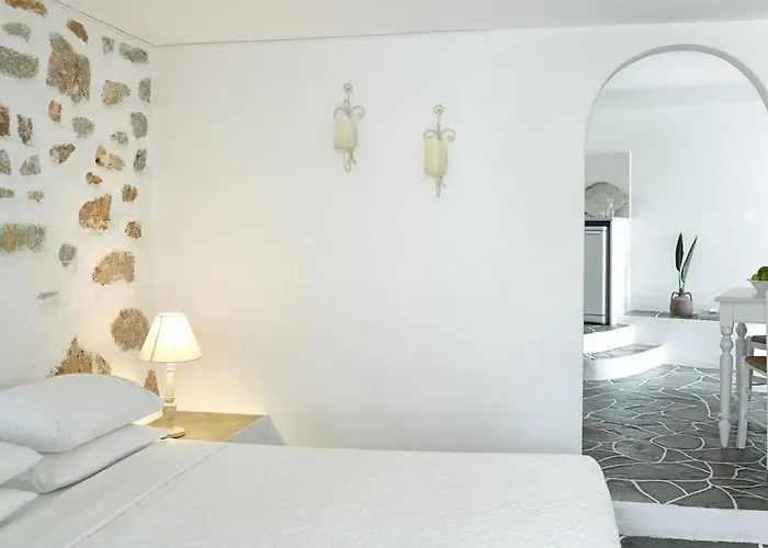 Folegandros Apartments 2*