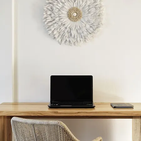 Folegandros Apartments