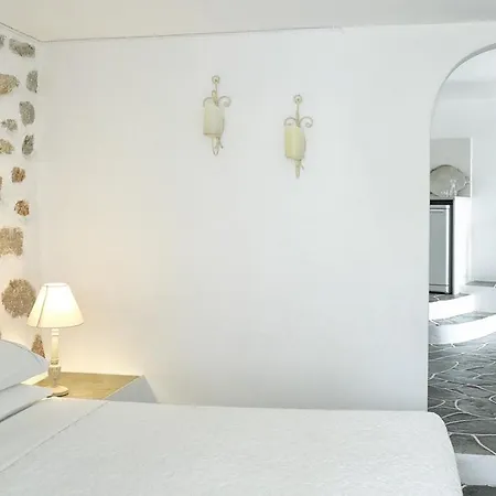 Folegandros Apartments 2*
