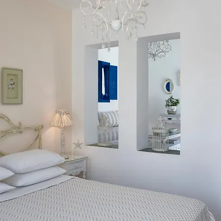 Folegandros Apartments 2*